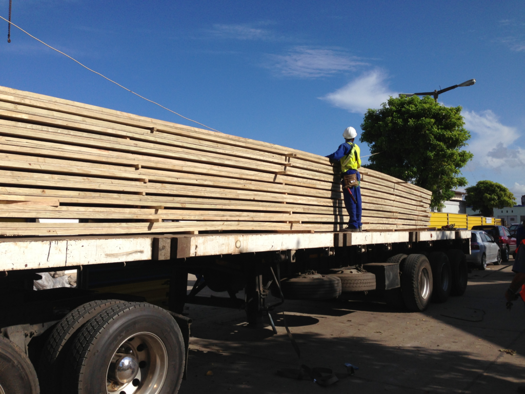 Offloading timber